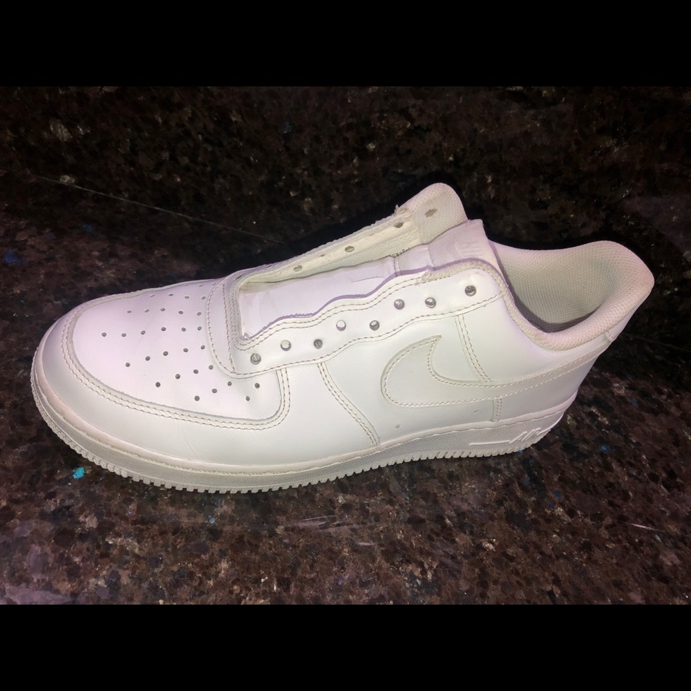 Men 8.5 Nike Air Force. Really good condition